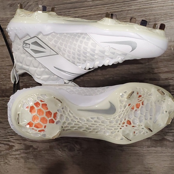 Nike Force Air Trout 6 Pro Whitw Metal Baseball Cleats Size 9